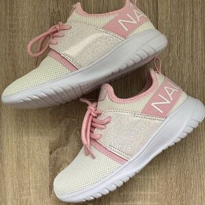 BRAND NEW Nautica Little Girl Size 13 Pink & White NEVER WORN Sparkle Sneakers